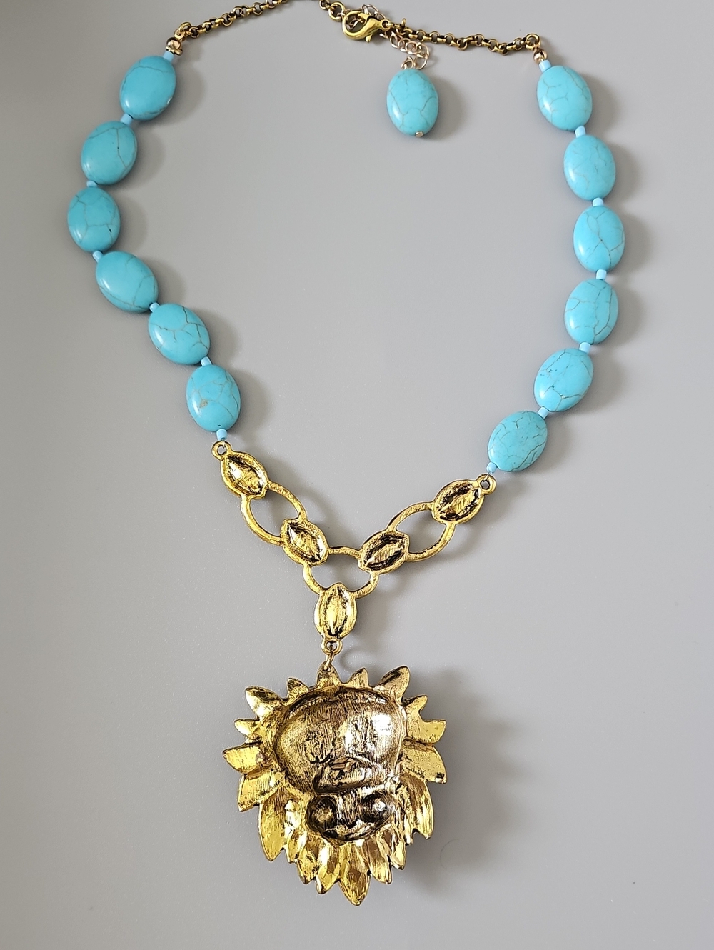 Rhinestone Pave Fashion Tribal Lions Head Necklace - Picture 4 of 7
